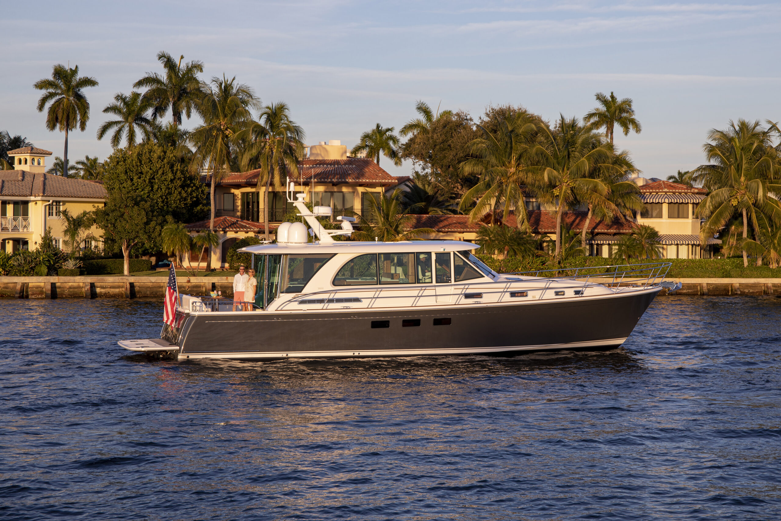 Watch: Dan’s Boat Life Review - Back Cove Yachts